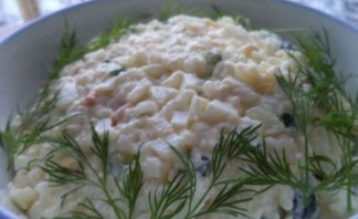 salat_iz_kalmarov_s_risom-169660.png